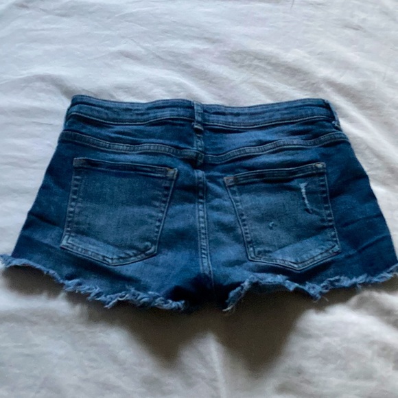 💥SOLD💥⭐️3 for 25: Jean shorts - Picture 3 of 3